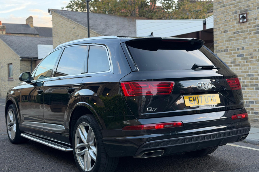 Audi Q7 
