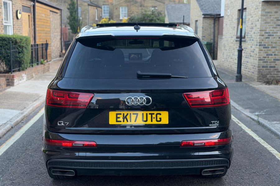 Audi Q7 